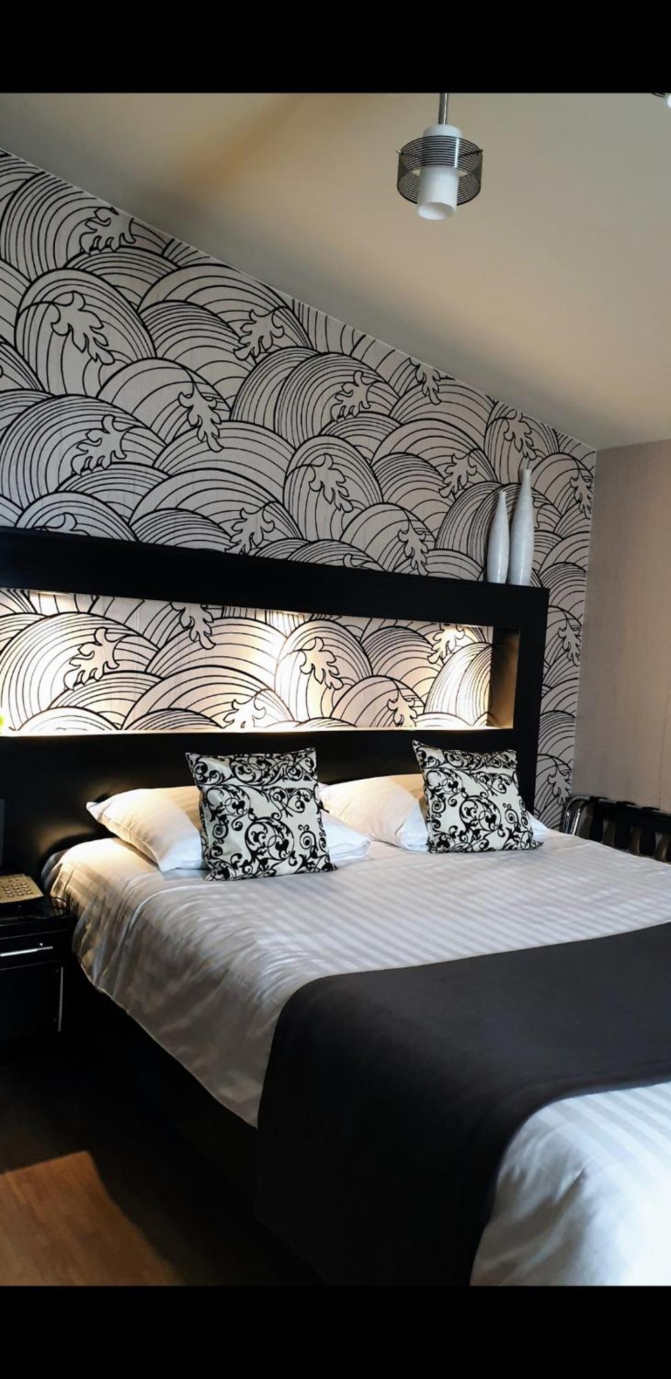 Belrom Hotel Sint-Truiden Exterior foto