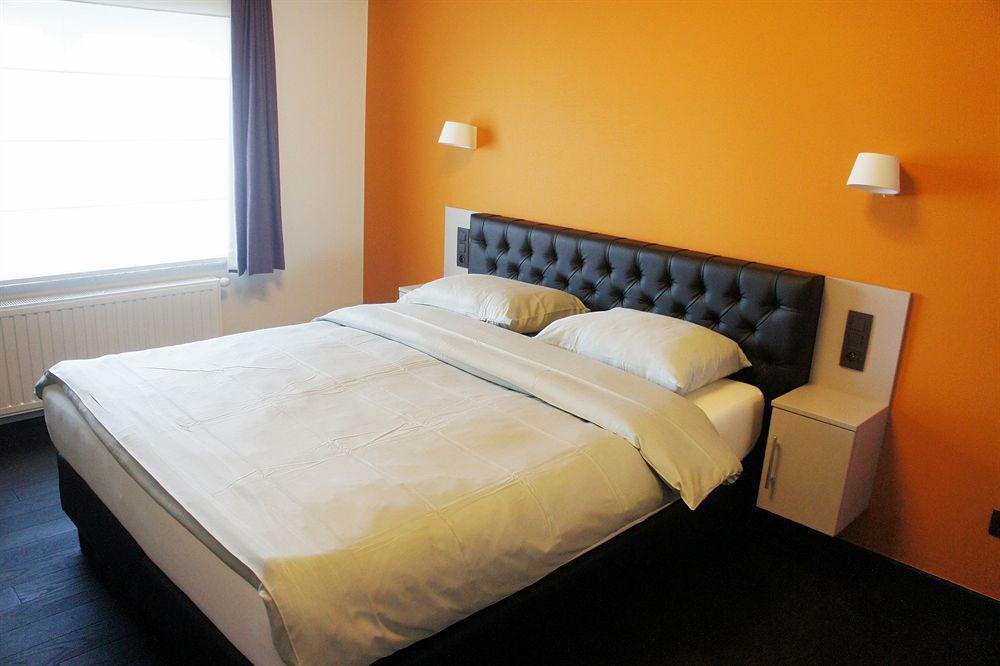 Belrom Hotel Sint-Truiden Exterior foto