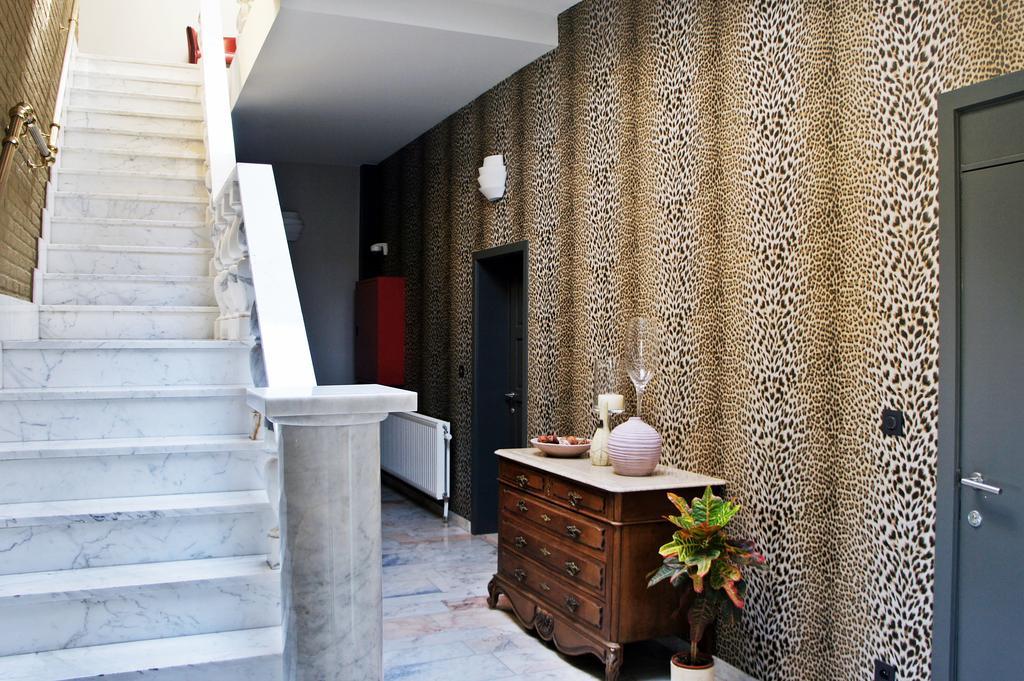 Belrom Hotel Sint-Truiden Exterior foto