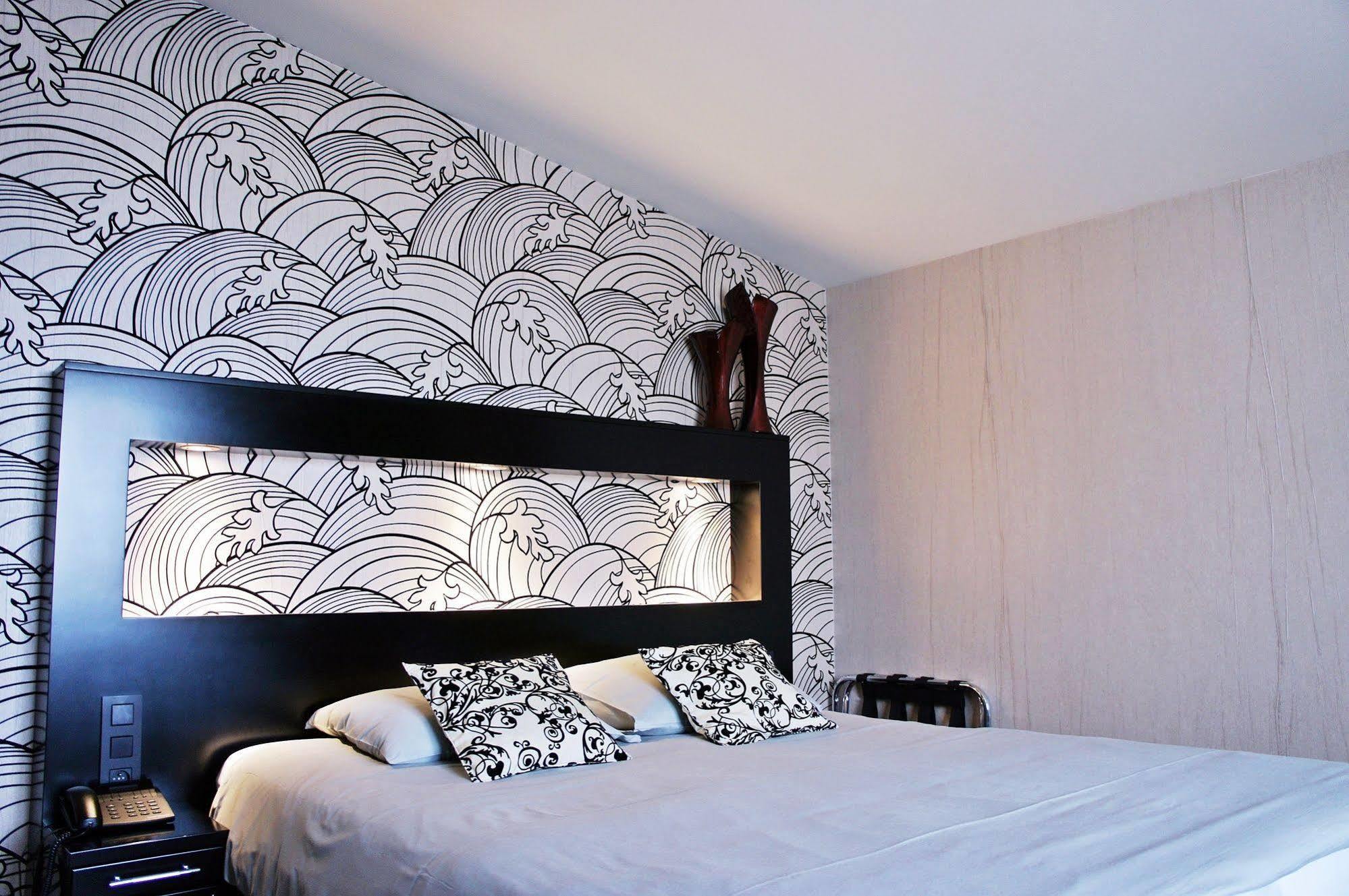 Belrom Hotel Sint-Truiden Exterior foto